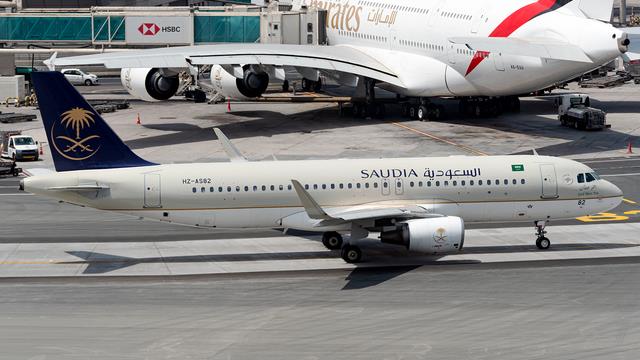 HZ-AS82:Airbus A320-200:Saudia